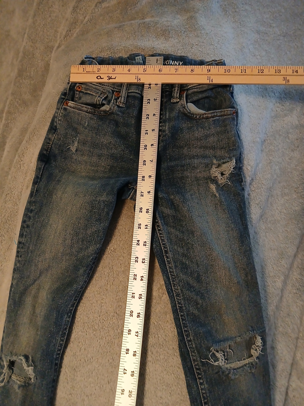 True Craft Ripped Boyfriend Jeans in Medium Blue Wash